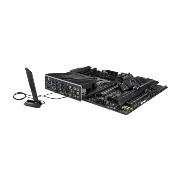 Mainboard|ASUS|Intel Z790|LGA1700|ATX|Memory DDR5|Memory slots 4|1xPCI-Express 3.0 1x|2xPCI-Express 4.0 16x|1xPCI-Express 5.0 16x|4xM.2|1xHDMI|1xDisplayPort|2xUSB 2.0|6xUSB 3.2|2xUSB-C|1xOptical S/PDIF|1xRJ45|5xAudio port|ROGSTRIXZ790-FGAMWIFI - Image 4