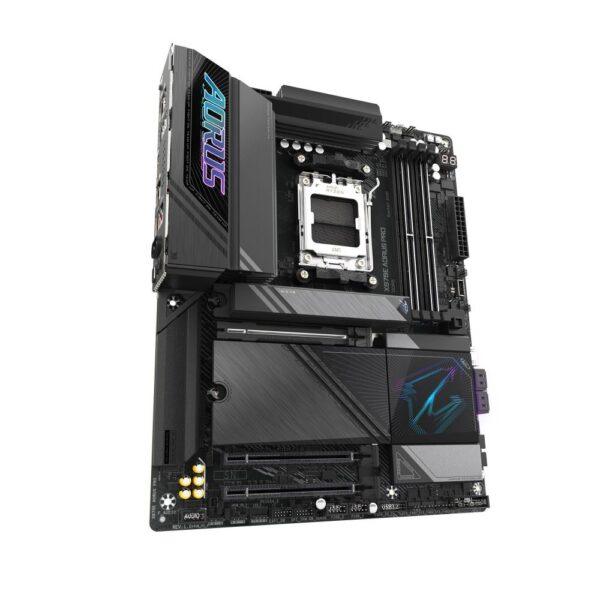 Mainboard|GIGABYTE|AMD X870E|SAM5|ATX|Memory DDR5|Memory slots 4|1xPCI-Express 3.0 4x|1xPCI-Express 4.0 4x	|1xPCI-Express 5.0 16x|4xM.2|1xHDMI|2xUSB 2.0|7xUSB 3.2|2xUSB-C|1xOptical S/PDIF|1xRJ45|2xAudio port|X870EAORUSPRO1.1 - Image 3