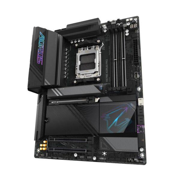 Mainboard|GIGABYTE|AMD X870E|SAM5|ATX|Memory DDR5|Memory slots 4|1xPCI-Express 3.0 4x|1xPCI-Express 4.0 4x	|1xPCI-Express 5.0 16x|4xM.2|1xHDMI|2xUSB 2.0|7xUSB 3.2|2xUSB-C|1xOptical S/PDIF|1xRJ45|2xAudio port|X870EAORUSPRO1.1 - Image 4